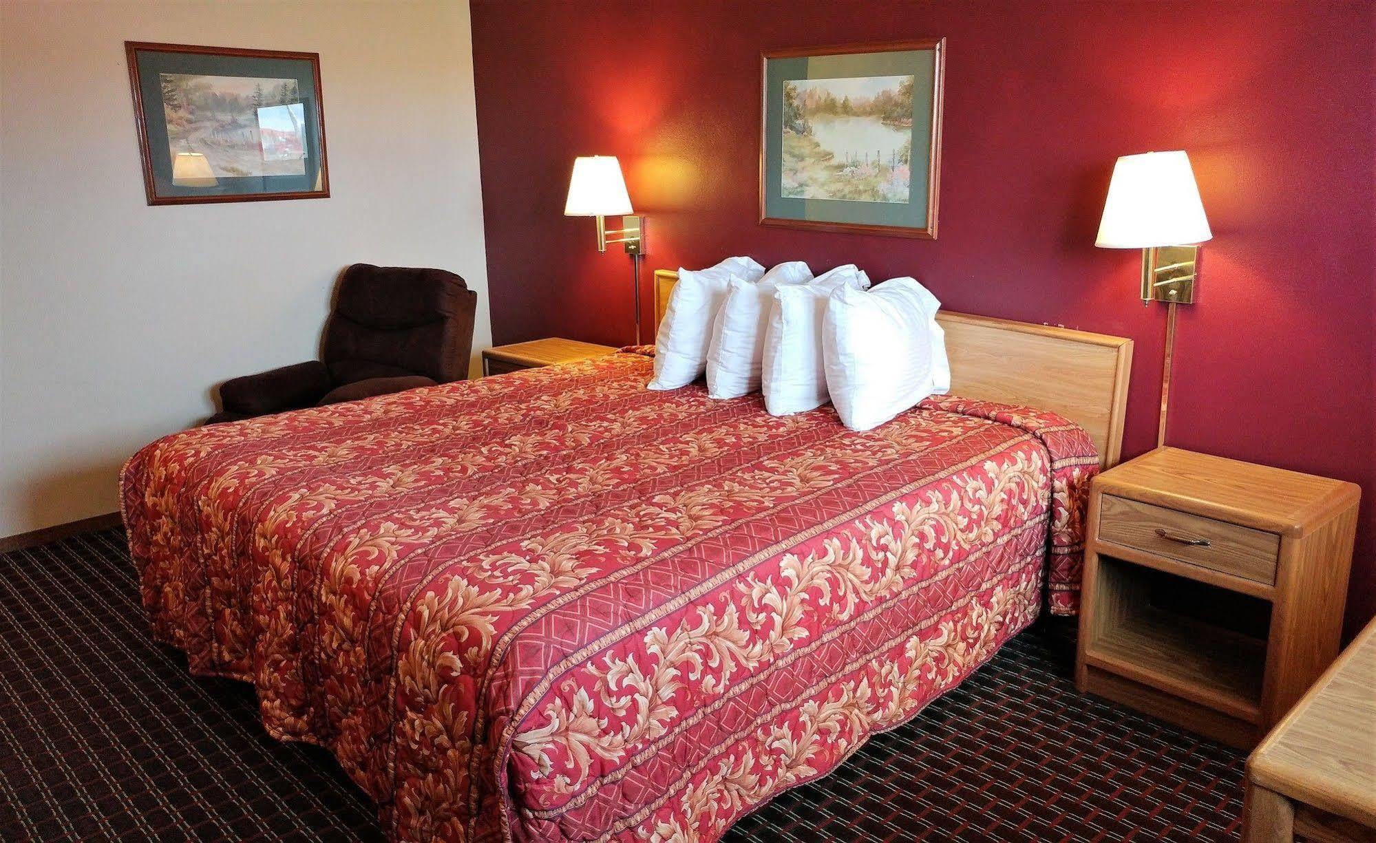 Red Carpet Inn - Windom Exterior foto